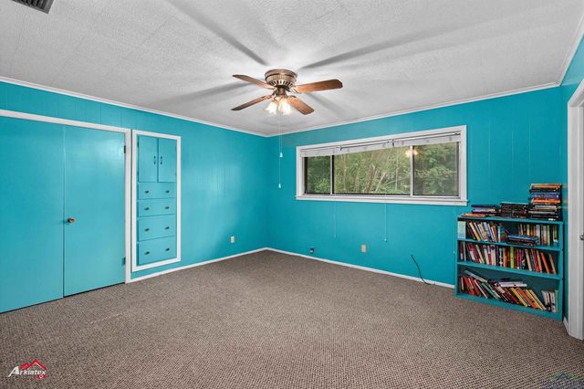 1320 Pinehill Drive, Jefferson, TX 75657