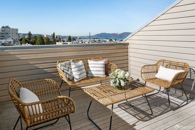 2315 Van Ness Avenue 7, San Francisco, CA 94109