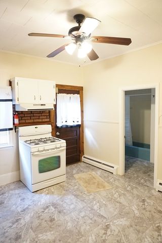 13 Myrtle St 1st FL, Lowell, MA 01850