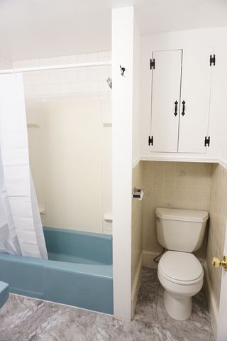 13 Myrtle St 1st FL, Lowell, MA 01850