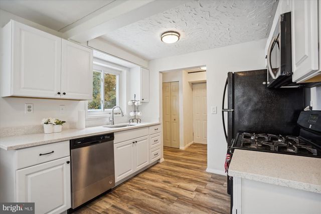 4132 LEONARD DRIVE, Fairfax, VA 22030