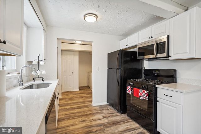 4132 LEONARD DRIVE, Fairfax, VA 22030