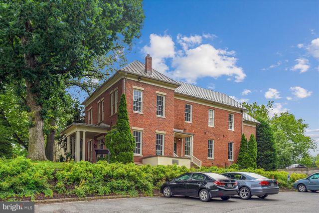4132 LEONARD DRIVE, Fairfax, VA 22030
