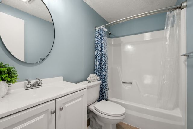 135 Grove Street 111, Rockland, MA 02370