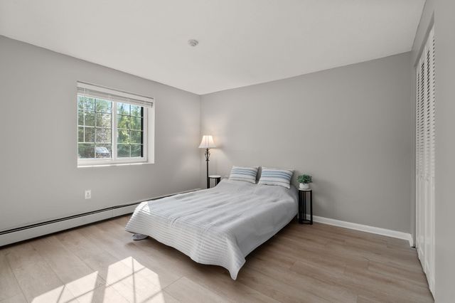 135 Grove Street 111, Rockland, MA 02370