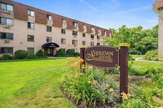 135 Grove Street 111, Rockland, MA 02370
