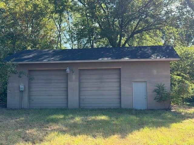 10233 Negem Rd, Tyler, TX 75709