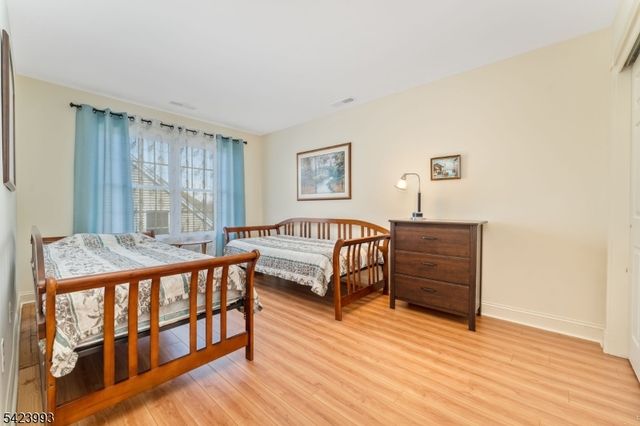 4 Nortwick Ct, Franklin Twp., NJ 08873