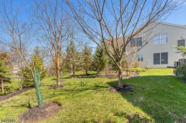 4 Nortwick Ct, Franklin Twp., NJ 08873
