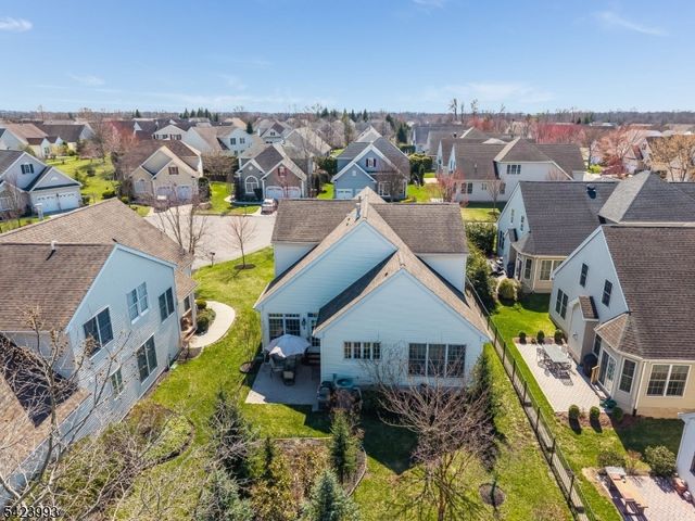 4 Nortwick Ct, Franklin Twp., NJ 08873