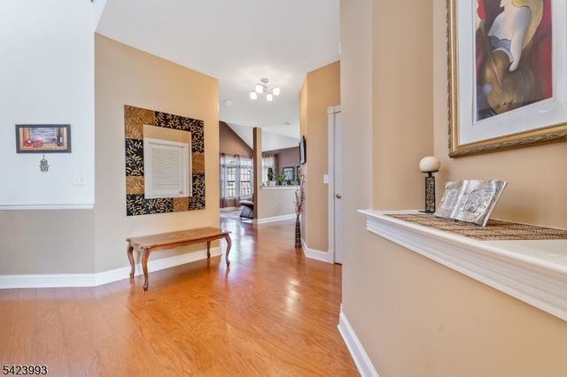 4 Nortwick Ct, Franklin Twp., NJ 08873