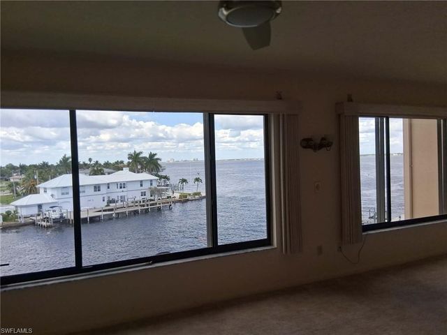 4013 SE 20th PL 402, Cape Coral, FL 33904