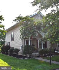612 N CHESTNUT ST, Palmyra, PA 17078