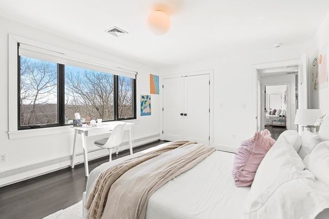 22 Cranmore Rd, Wellesley, MA 02481