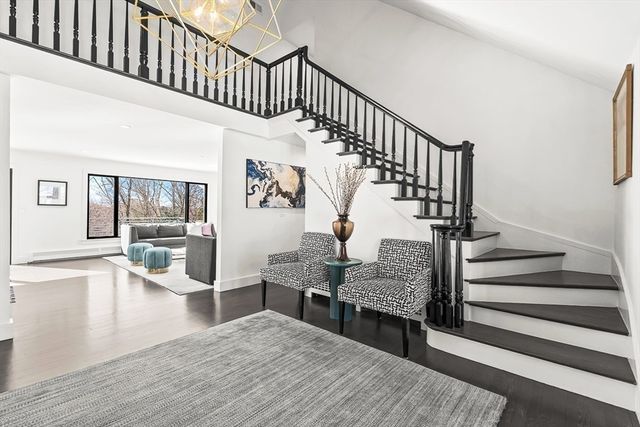 22 Cranmore Rd, Wellesley, MA 02481