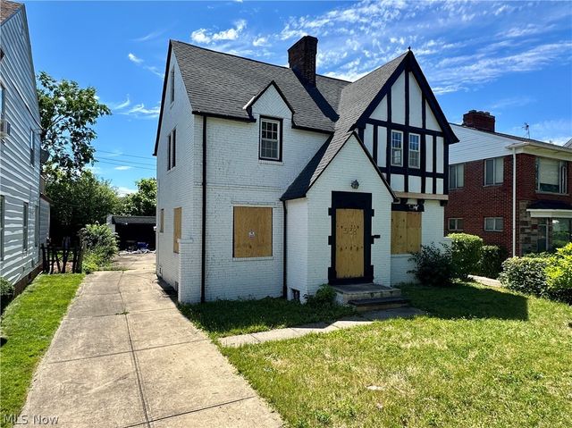 3138 Ashwood Road, Cleveland, OH 44120