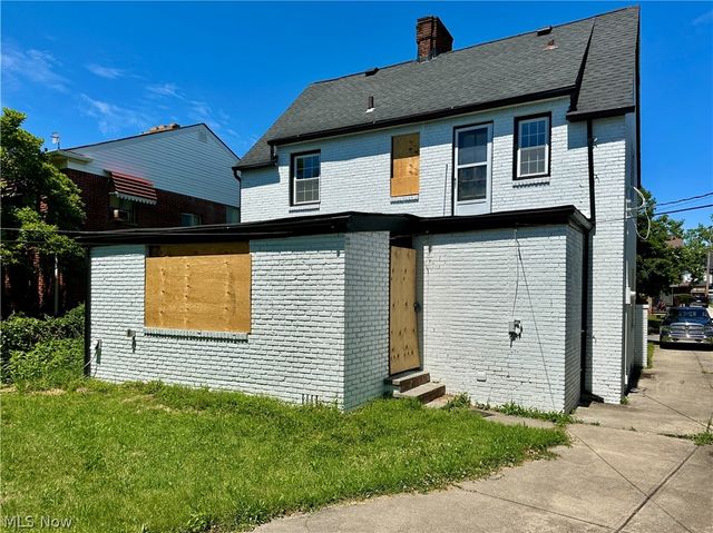 3138 Ashwood Road, Cleveland, OH 44120