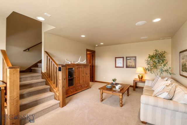 303 S Big Elk Meadow Road, Gallatin Gateway, MT 59730