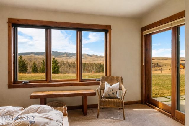 303 S Big Elk Meadow Road, Gallatin Gateway, MT 59730