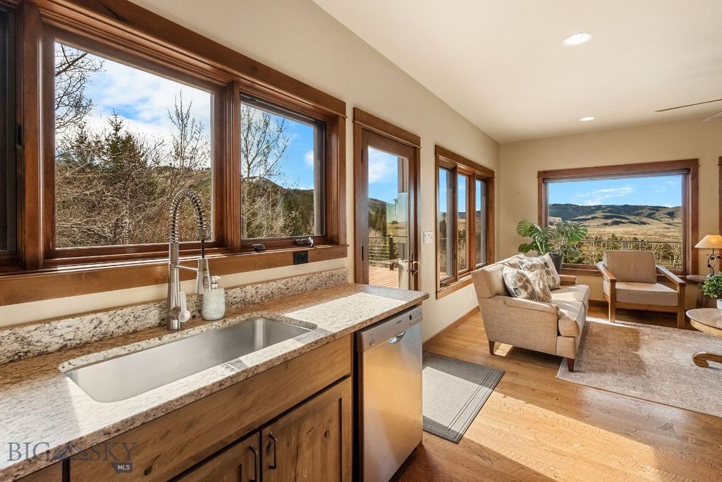 303 S Big Elk Meadow Road, Gallatin Gateway, MT 59730 photo 17