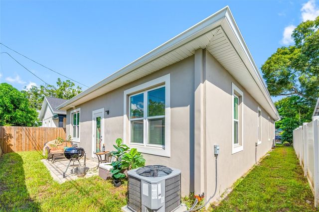2144 43RD TERRACE N, St Petersburg, FL 33714