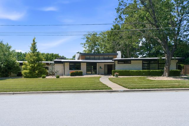 809 E Linwood Drive, Springfield, MO 65807
