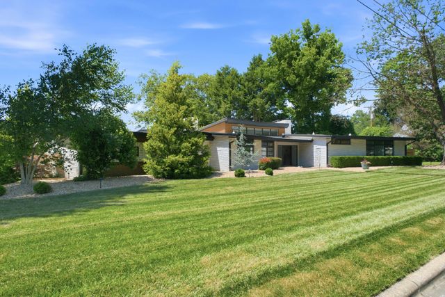 809 E Linwood Drive, Springfield, MO 65807