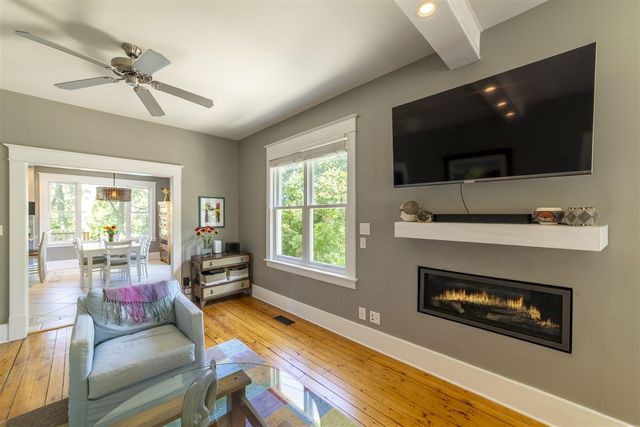 1022 Lake Boulevard, Saint Joseph, MI 49085