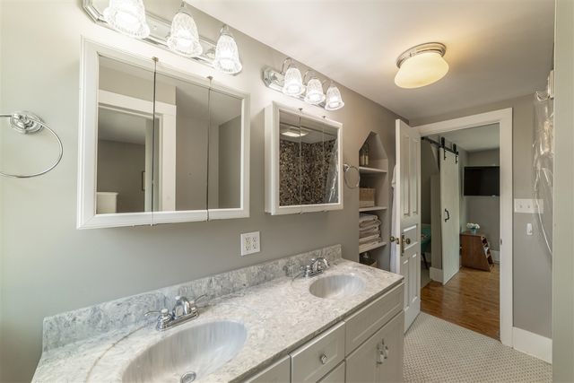 1022 Lake Boulevard, Saint Joseph, MI 49085