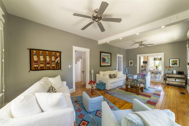 1022 Lake Boulevard, Saint Joseph, MI 49085