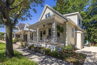 1022 Lake Boulevard, Saint Joseph, MI 49085