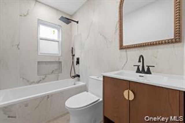 24005 147th Avenue 2nd Fl., Rosedale, NY 11423