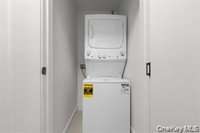24005 147th Avenue 2nd Fl., Rosedale, NY 11423