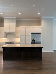 10915 Brookeshire Chase Lane, Houston, TX 77043