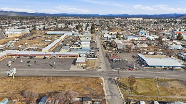 1327 E Francis Ave, Spokane, WA 99216