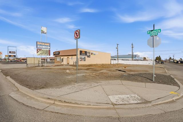 1327 E Francis Ave, Spokane, WA 99216