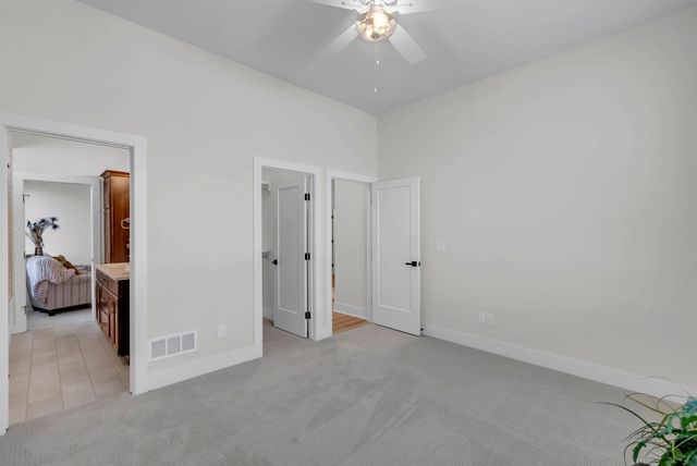 8317 Waterway Ct, Maize, KS 67101