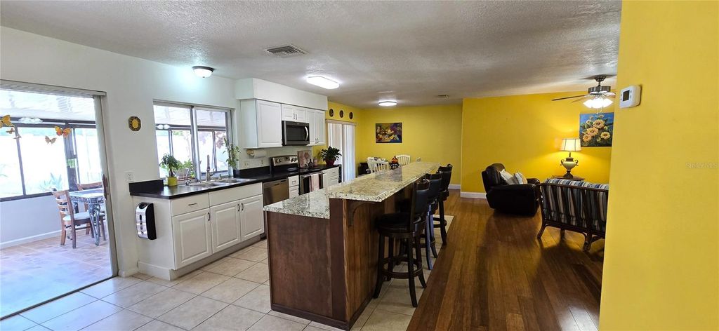 Image 4 of property listing at 1718 BRUCE STREET, Kissimmee, FL 34741
