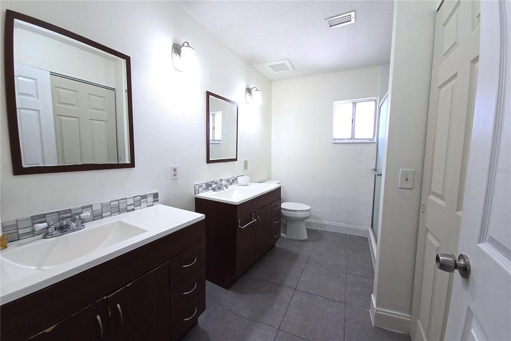 Image 7 of property listing at 1718 BRUCE STREET, Kissimmee, FL 34741