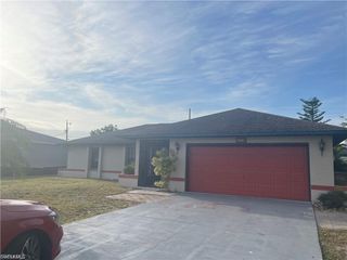 246 SE 7th ST, Cape Coral, FL 33990