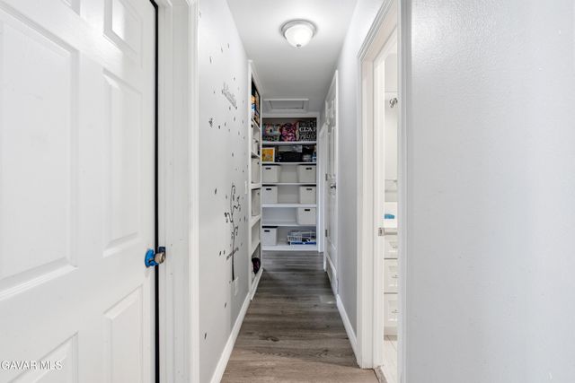 10426 Kester, Mission Hills, CA 91345