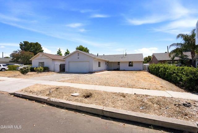 10426 Kester, Mission Hills, CA 91345