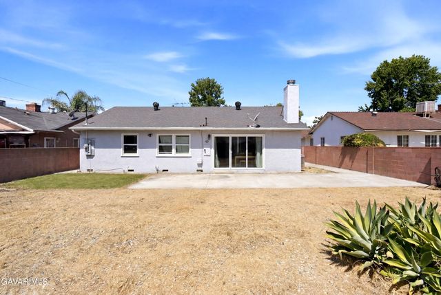 10426 Kester, Mission Hills, CA 91345