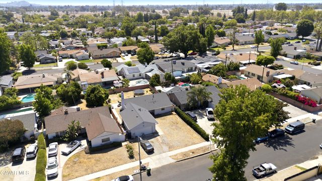 10426 Kester, Mission Hills, CA 91345