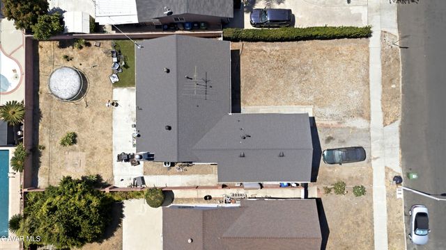 10426 Kester, Mission Hills, CA 91345