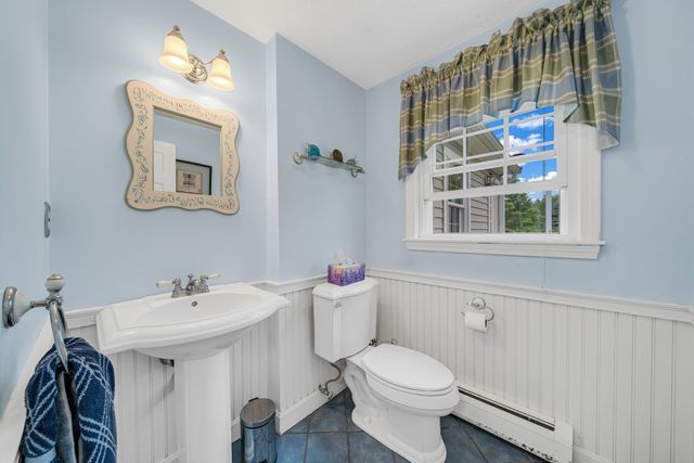 90 Lacy, North Andover, MA 01845
