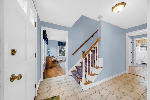90 Lacy, North Andover, MA 01845