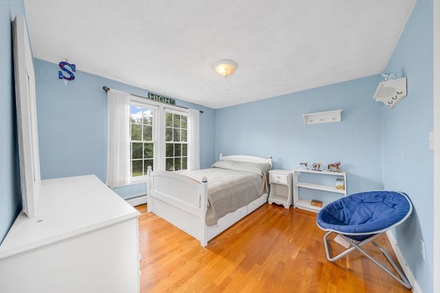 90 Lacy, North Andover, MA 01845