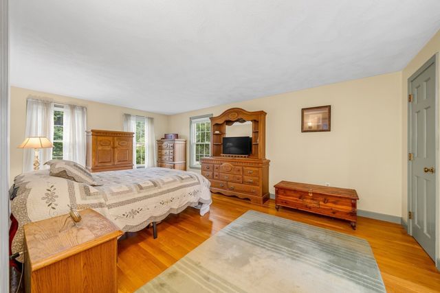 90 Lacy, North Andover, MA 01845