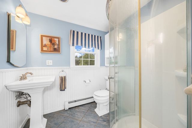 90 Lacy, North Andover, MA 01845